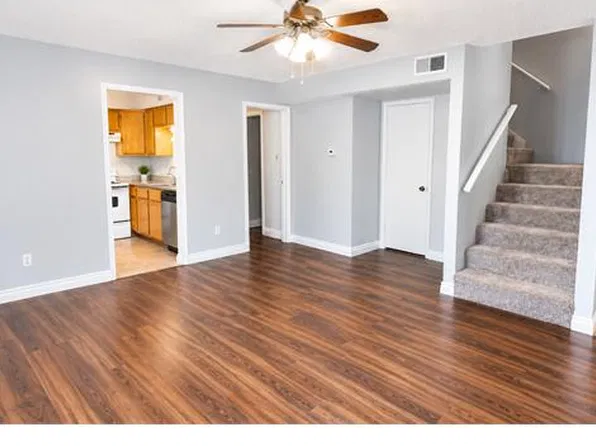 2020 Ridgeview Plz, Mesquite, TX 75149