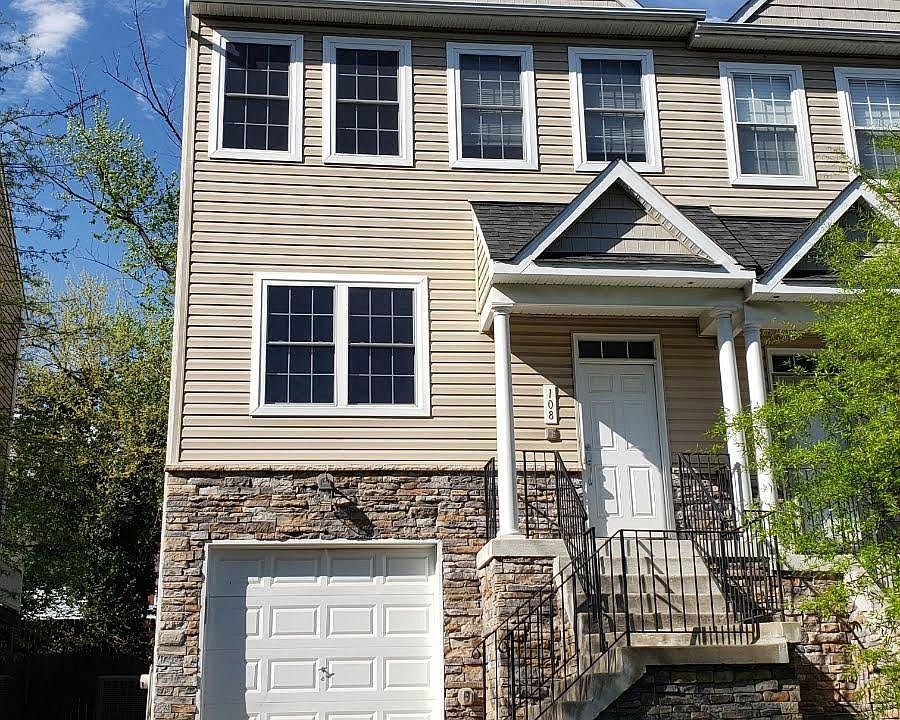 1st image of 108 Sophia Ct