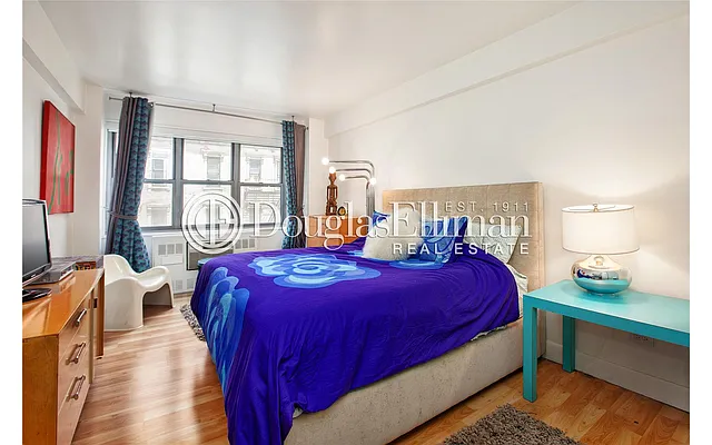 Sold by Douglas Elliman | media 2