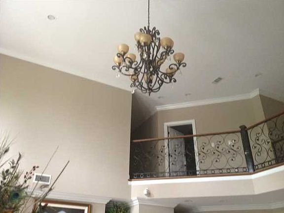 3rd image of 146 Cottonwood Dr