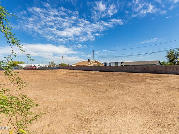 3rd image of 15801 1/2 N JERRY Street #-