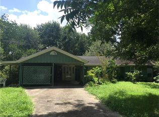 213 Lakeshore Dr, Conroe, TX 77304