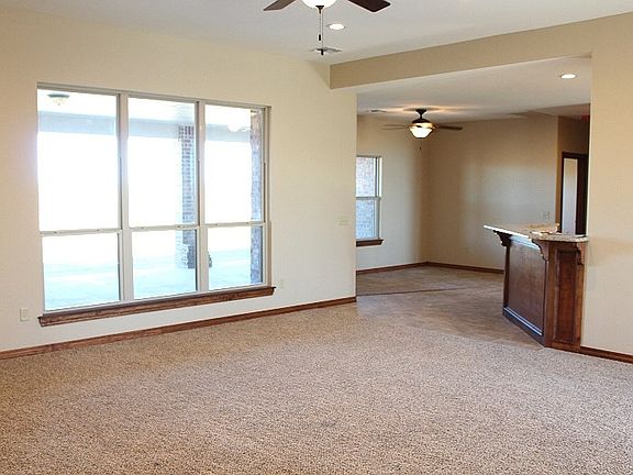 2nd image of 8218 SW Sun Valley Dr
