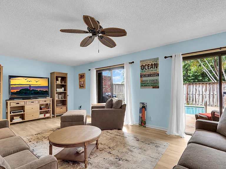 1420 Ocean Way #7D — Photo 8