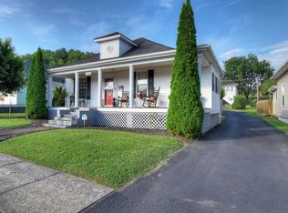 314 Opekiska St, Erwin, TN 37650