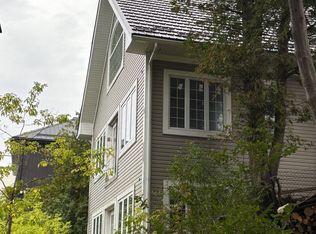 5427 Young St #410, Hamilton, ON K0K2H0