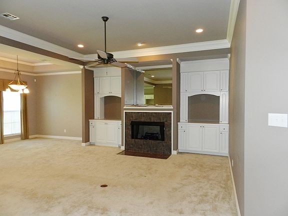 3rd image of 110 Kings Harbour Dr