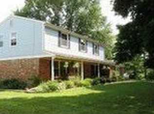 64500 W 8 Mile Rd, South Lyon, MI 48178