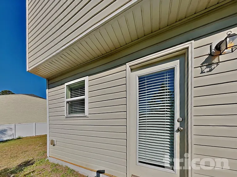 325 Emilies Crossing Way — Photo 14