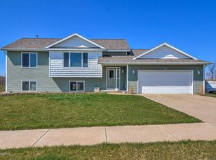 4244 Cloverfield Ct, Wayland, MI 49348