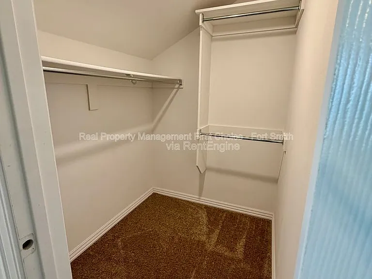 9817 Mylea Cir — Photo 13