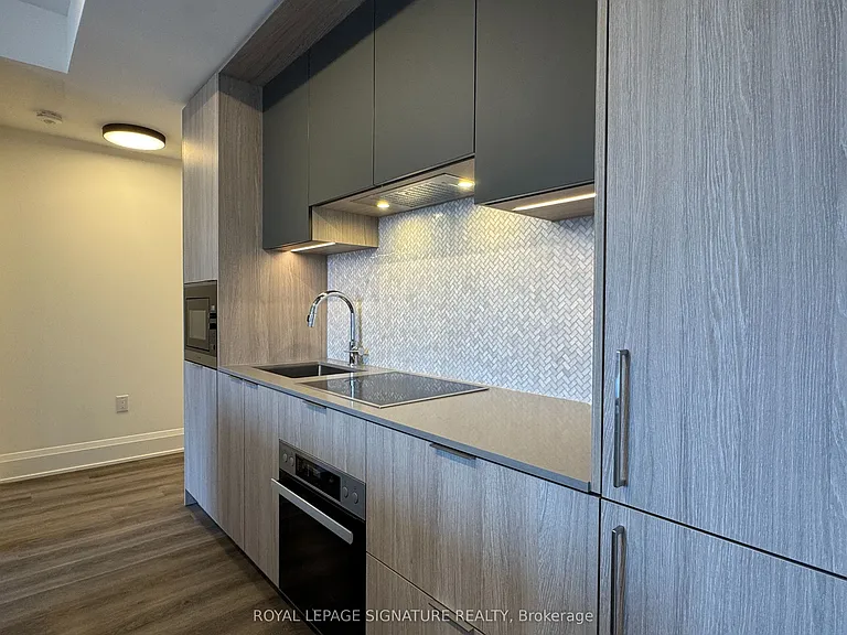123 Portland St #808 — Photo 5