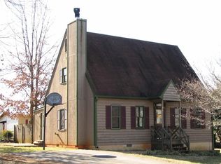 966 Ridgeview Ave, Winston Salem, NC 27127