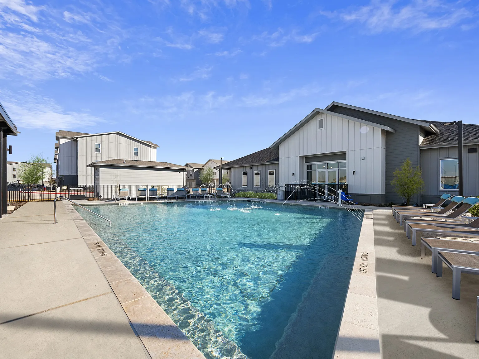 Alta Westinghouse Townhomes — Photo 2