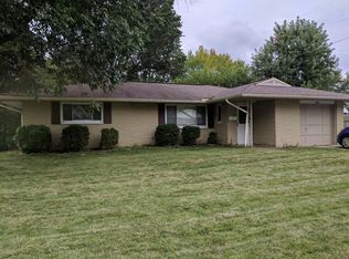 15 Maple Dr, Springboro, OH 45066