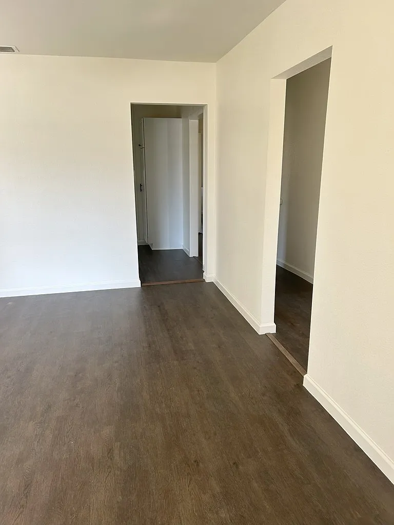 Single Family — Photo 2