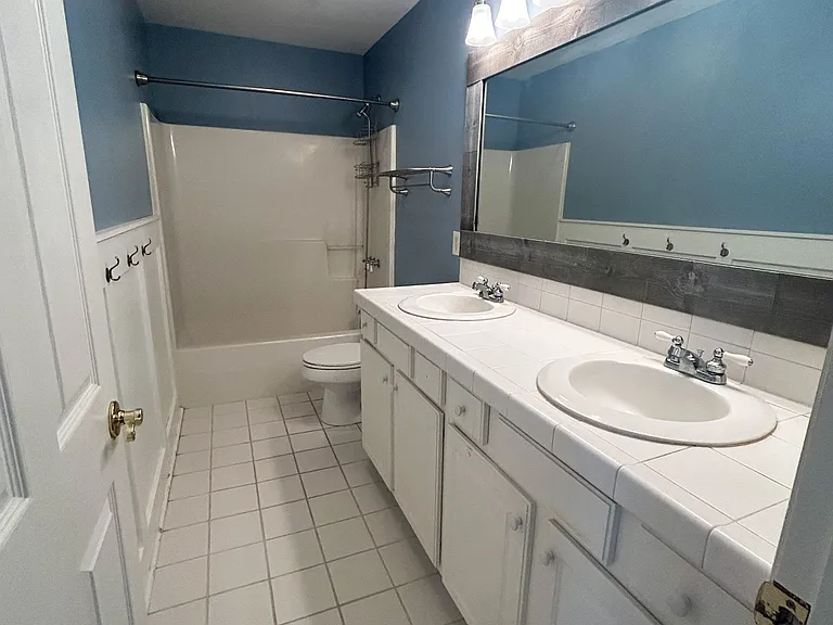 Bath 2- upper
