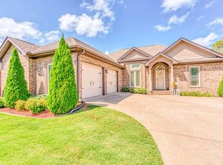 303 Andover Dr, Florence, AL 35633