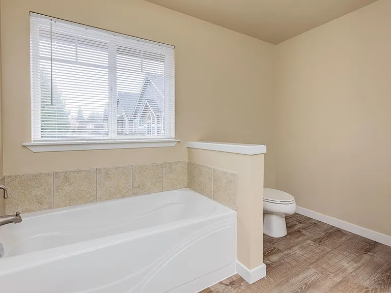 2519 204th Pl SW — Photo 8