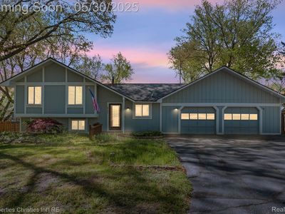 6785 Grassland Ave, West Bloomfield, MI, 48324
