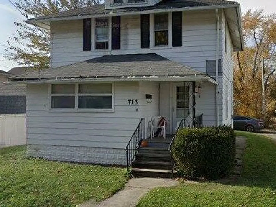 713 Woodward Ave