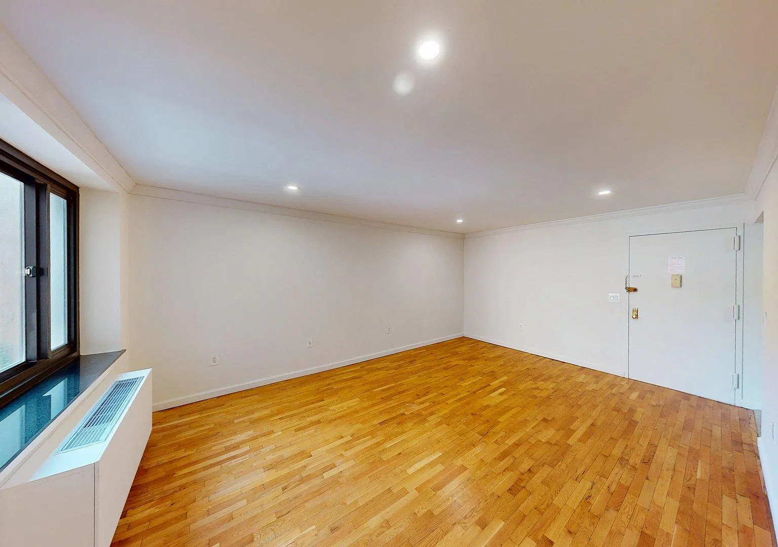 284 Mott Street — Photo 4