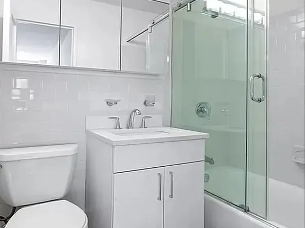 401 East 88th Street image 4 of 9