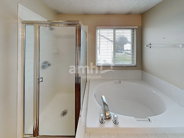 8789 Linick Dr — Photo 13