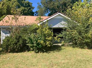 339 Natchez Trace Dr, Lexington, TN 38351