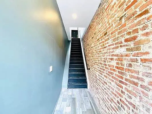 Rented by Blue Egg Realty Corp | media 18