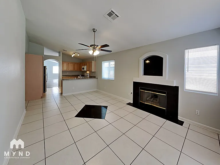 6602 Elk Creek Ln — Photo 3