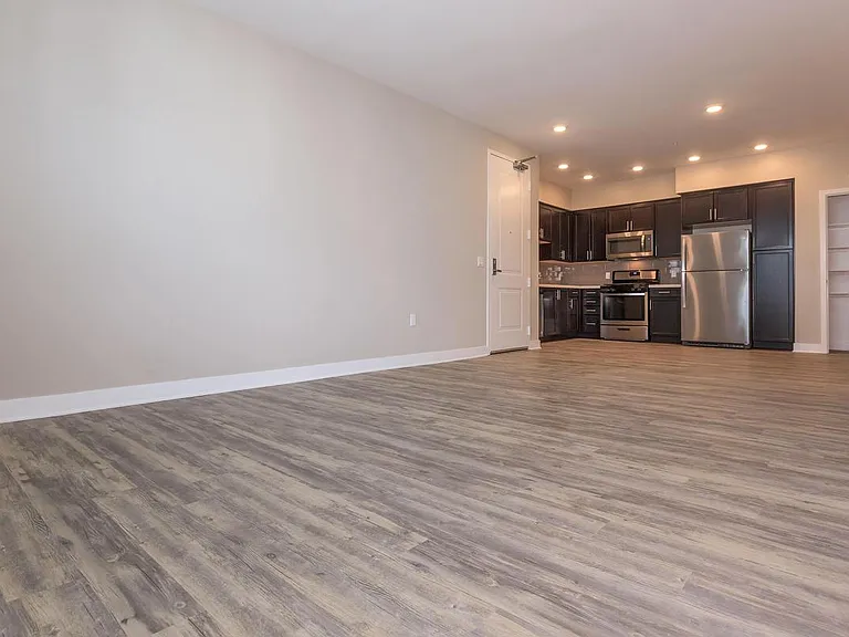 Esencia Sur Apartment Homes — Photo 60