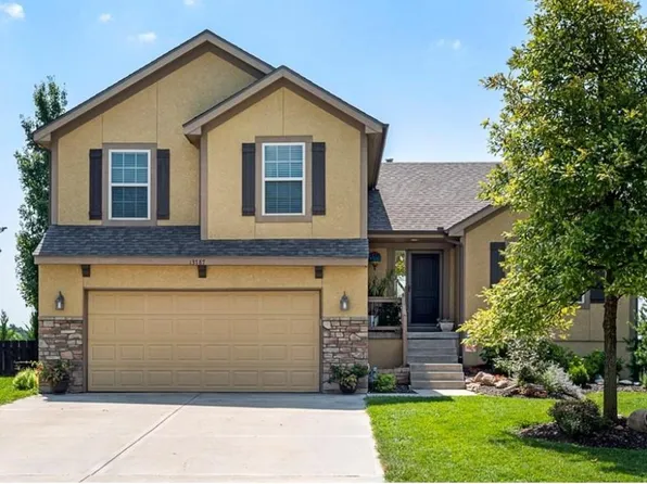 13787 Valleyview Way, Bonner Springs, KS 66012