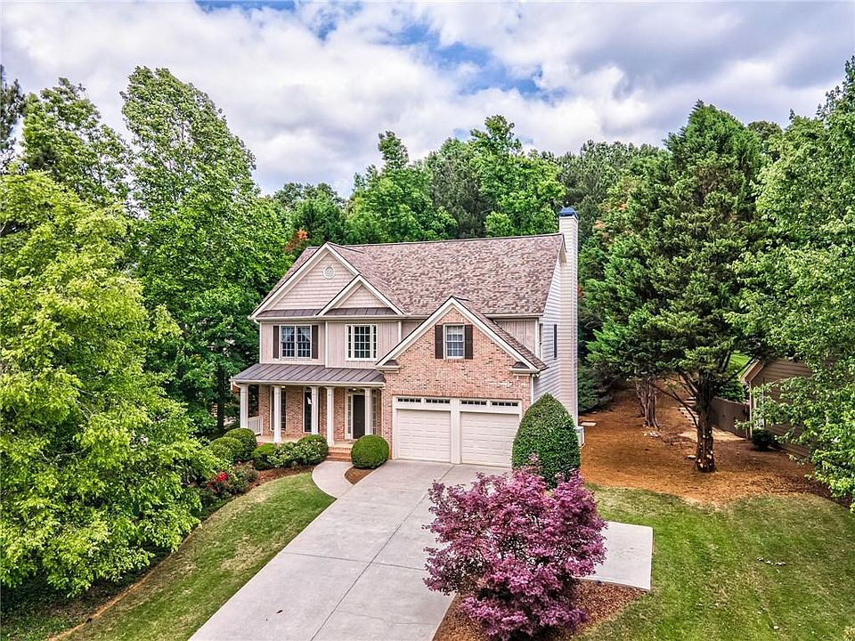 1st image of 317 Oak Hill Ln