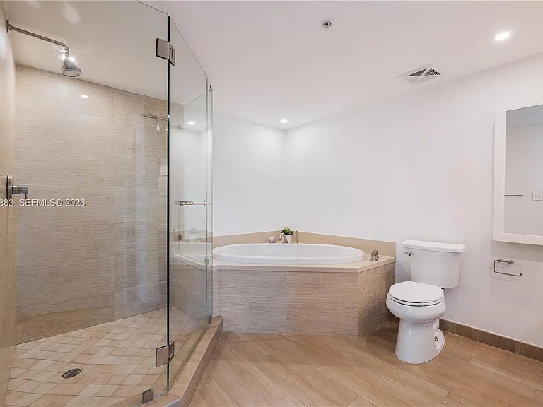 7928 East Dr #106 — Photo 30