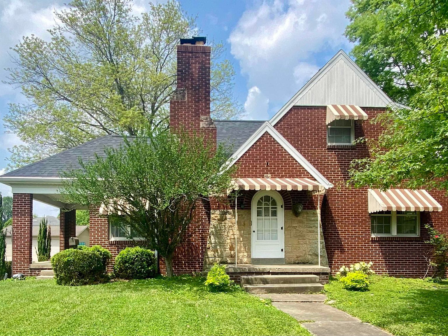 608 E 1st St, Huntingburg, IN 47542 Zillow