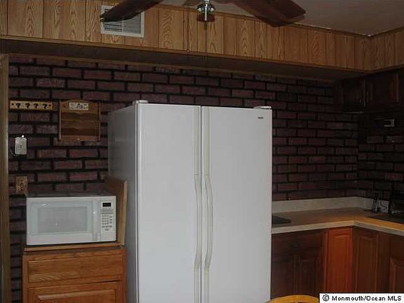 5th image of 152 Esmeralda Ct