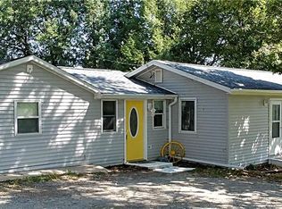 101 Stoney Point Dr, Knoxville, IA 50138