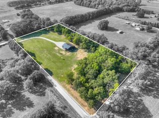 7402 Holly Rd, Neosho, MO 64850