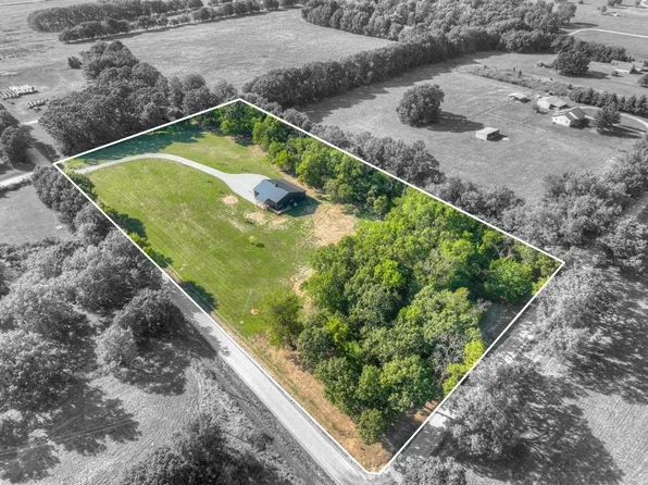 7402 Holly Road, Neosho, MO 64850