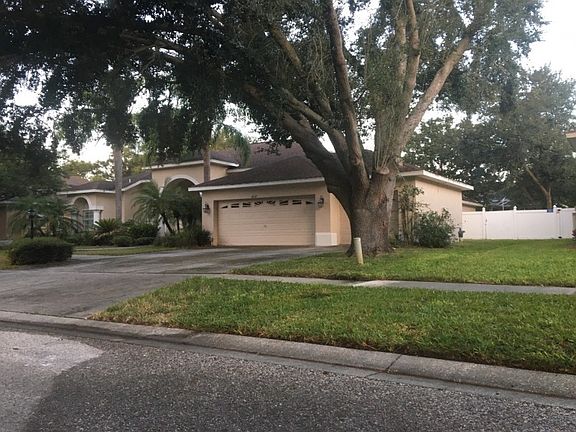2nd image of 4027 Valrico Grove Dr