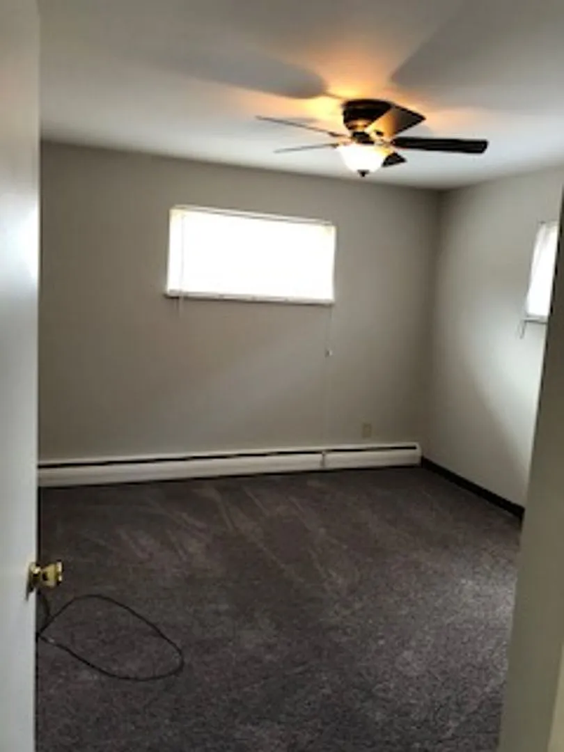 2 Spruce — Photo 4
