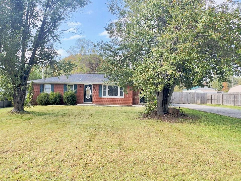 1st image of 707 Parker Rd