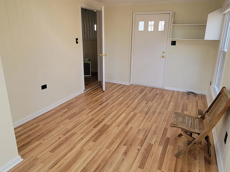 Bedroom 4 has separate entrance