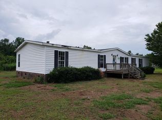 706 Emmett Ln, Maysville, NC 28555