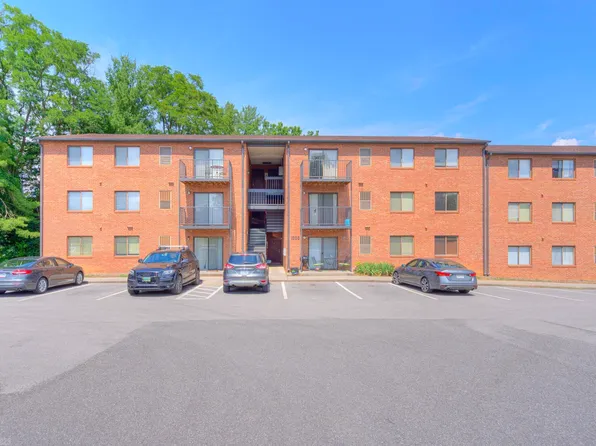 1000 Progress St NW APT F, Blacksburg, VA 24060