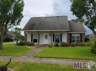 225 Oleana Dr, Gonzales, LA 70737