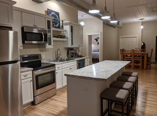 18 8th St S #4, Fargo, ND 58103