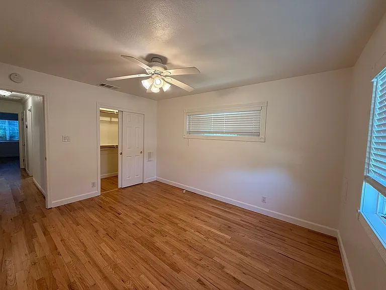 830 W Vine St — Photo 9