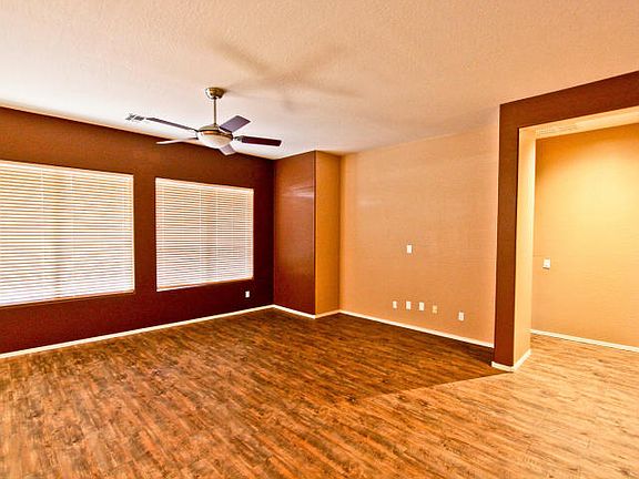 3rd image of 17669 W Golden Eye Ave